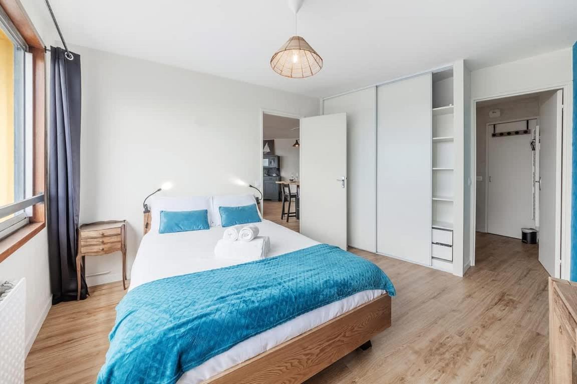 Bellevue, Appartement T2, Terrasse & Parking แรนส์ ภายนอก รูปภาพ
